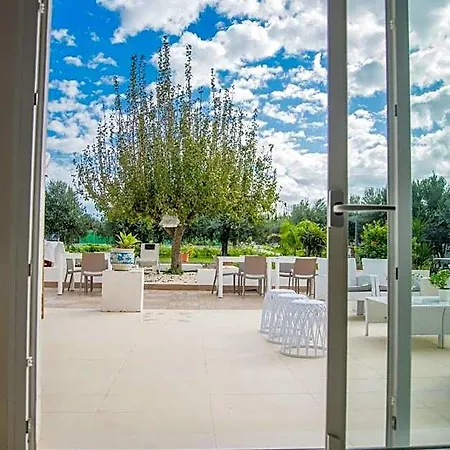 Giadel Hotel 3*