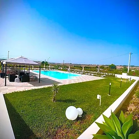 Giadel Hotel